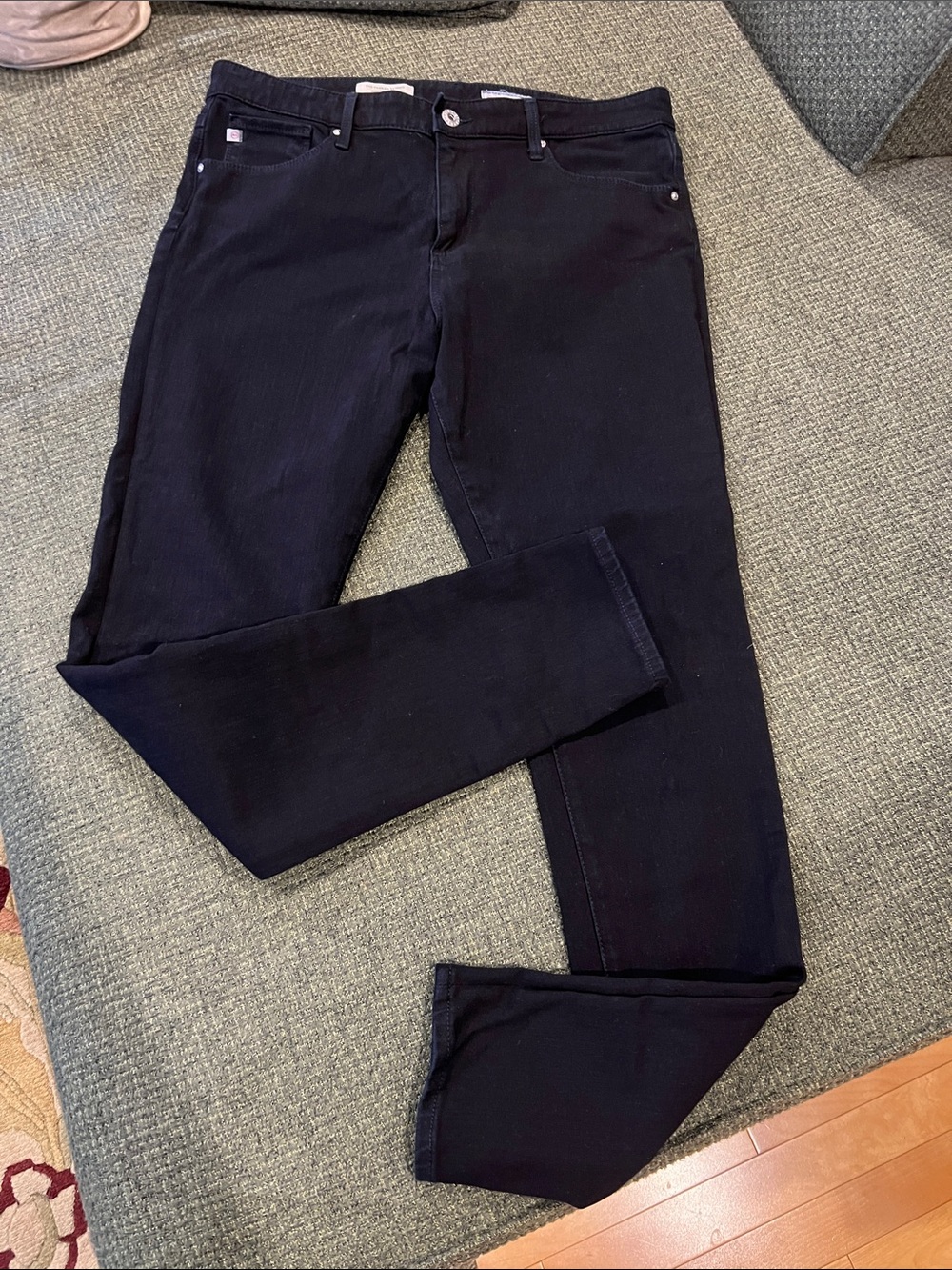 AG Women's Black Slim Stretch Jeans (sz 32R)